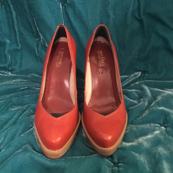 Michael Michael Kors orange platforms 8.5 - Picture 2 of 4